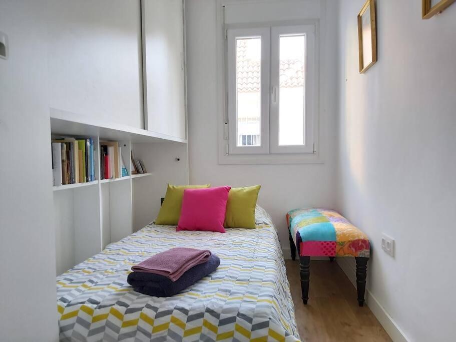 Luminoso En El Centro, Con Mucho Arte Apartamento