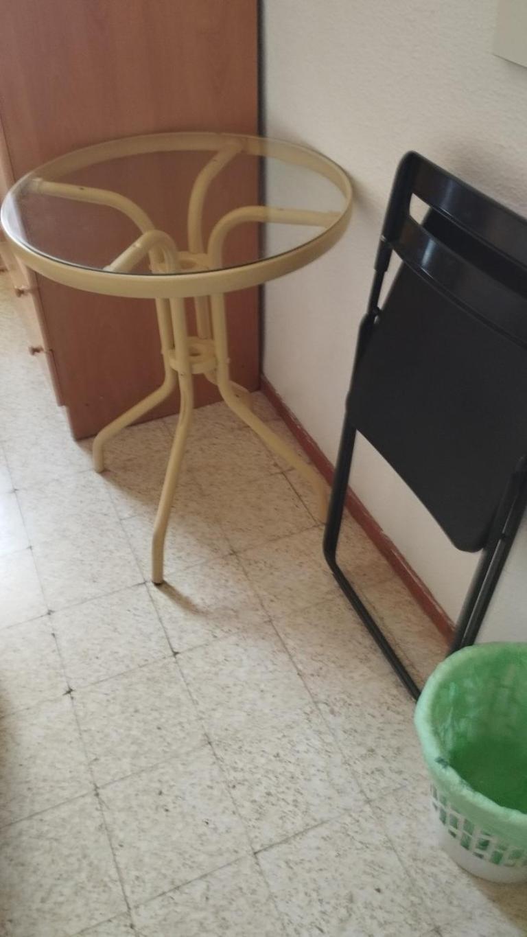 Privadas Con Cama Doble En Habitación en casa particular