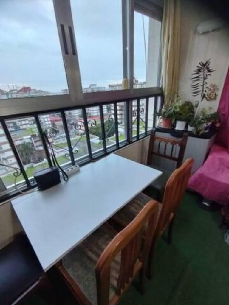Privadas Con Cama Doble En Habitación en casa particular Sevilla