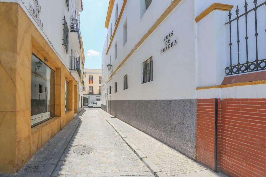 Riverwalk - Puente Triana Apartment *