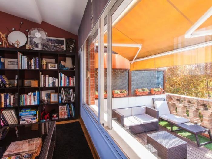 Spectacular Penthouse With Private Terrace Apartment *