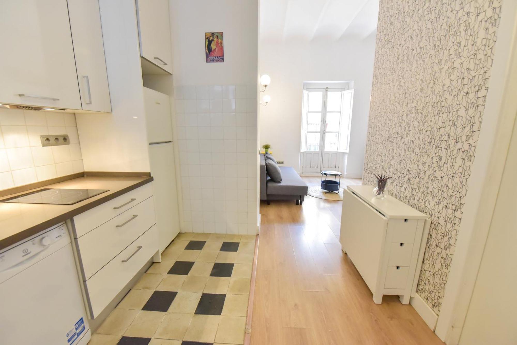 New! Bohemian Center Apartment