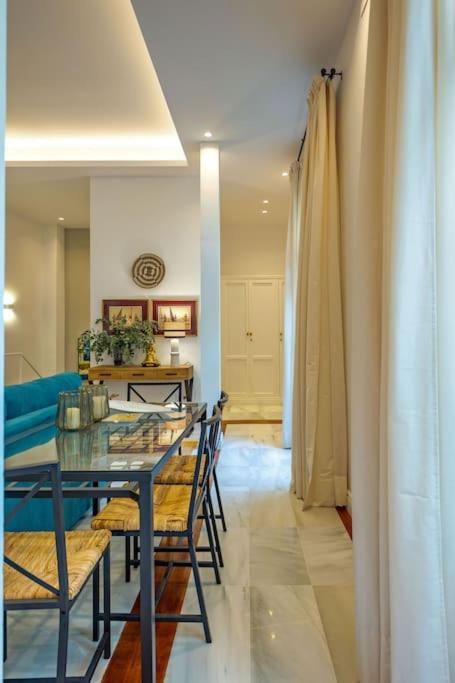 Carlos Canal Deluxe By Valcambre * Sevilla