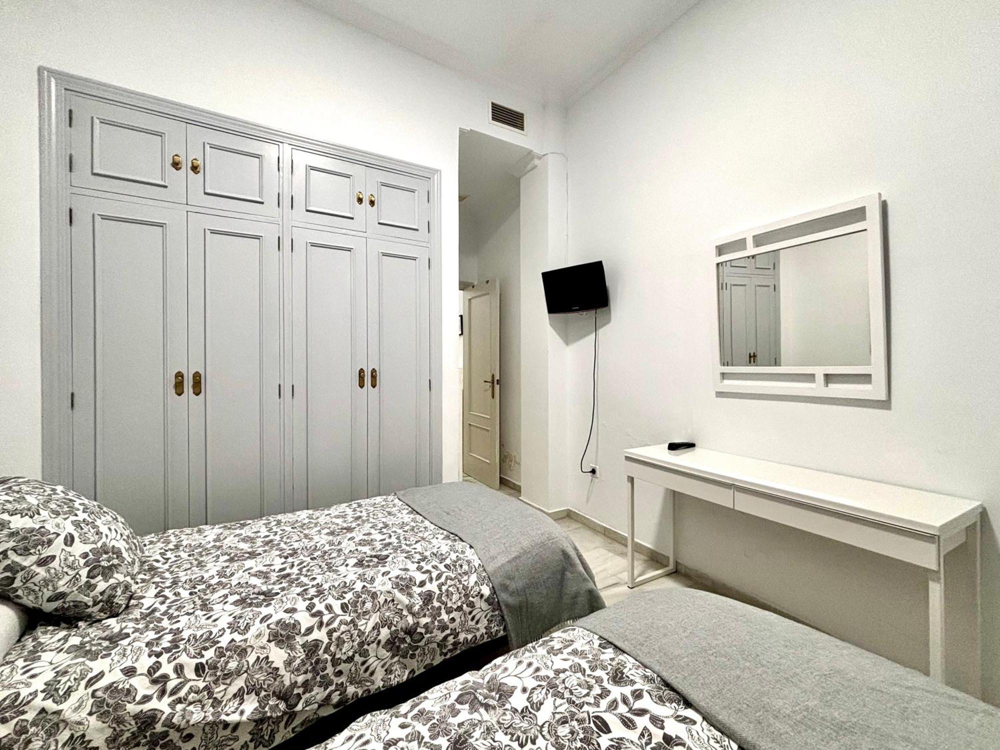 Apartamento El Reloj Del Viajero 2 *