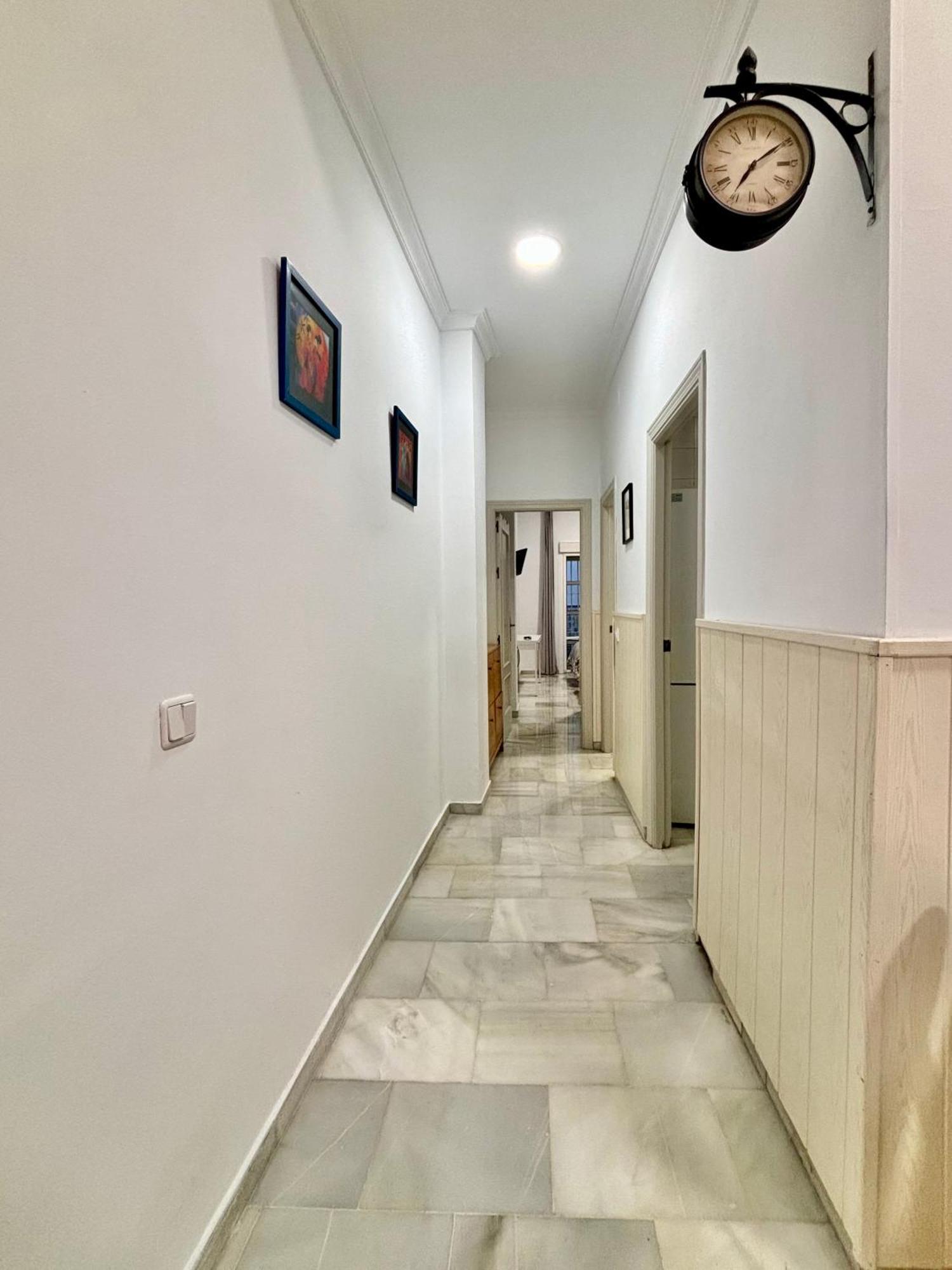 El Reloj Del Viajero 2 * Sevilla