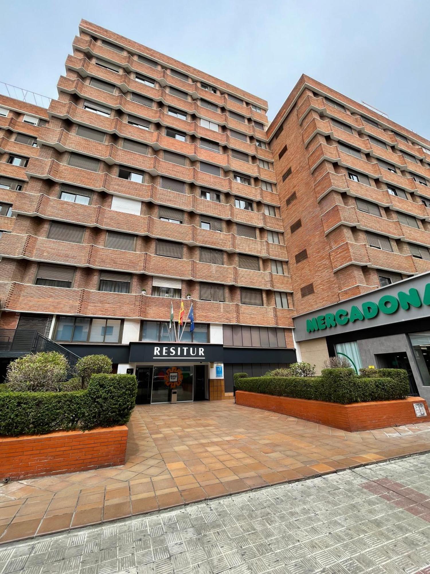 Resitur Luxury 329 * Seville