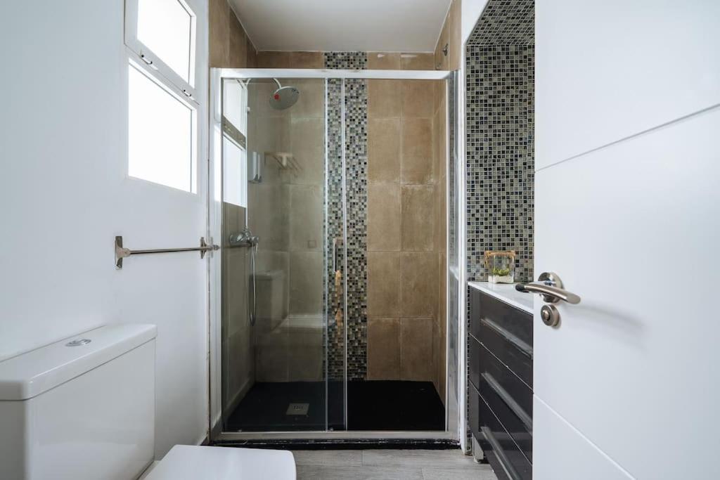 The Secret To A Great In * 1' Giralda Apartment *