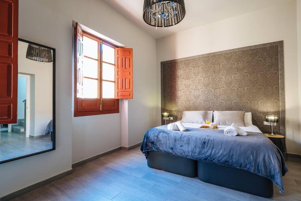 The Secret To A Great In * 1' Giralda Apartment Seville