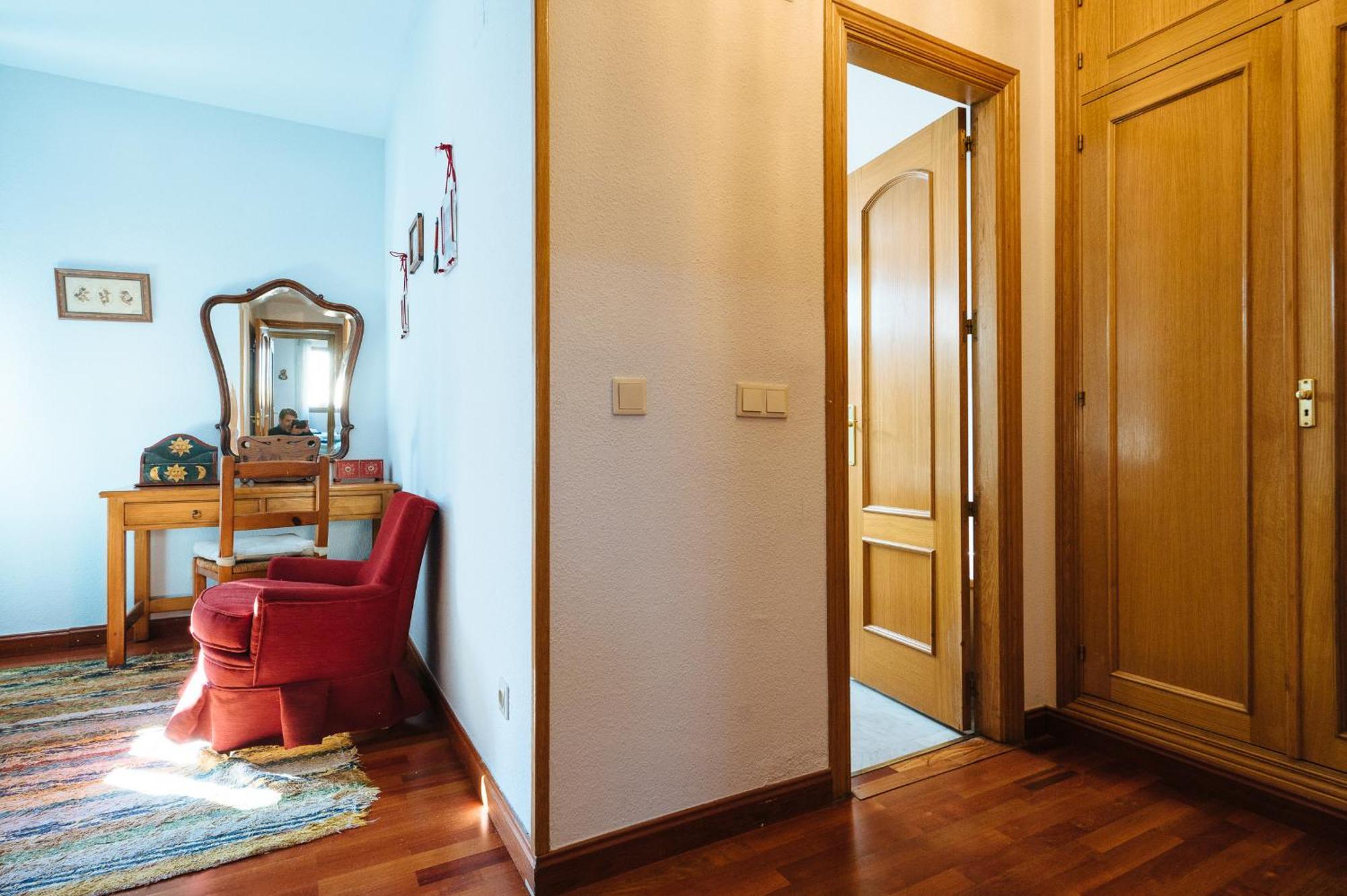 Acogedor Piso Con Parking Santa Justa Sevilla