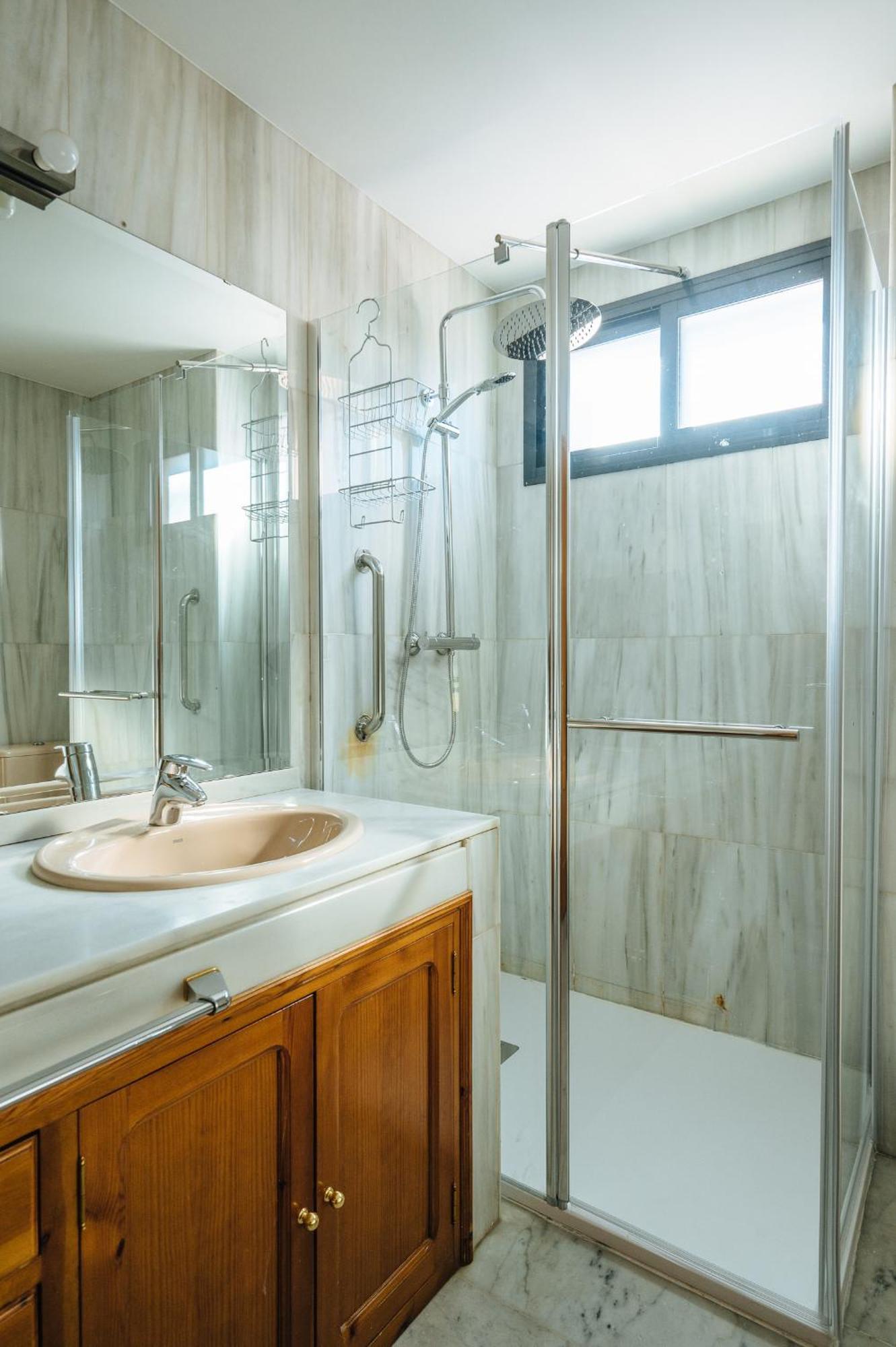 Acogedor Piso Con Parking Santa Justa Apartamento