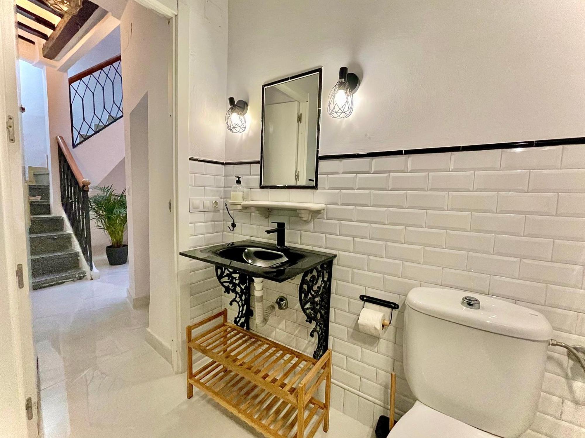 House -rooftop&jacuzzi -stayinseville Villa Seville