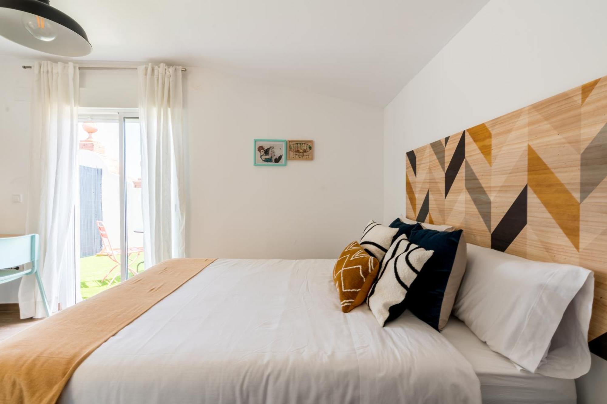 Sunny Study In Triana Apartment Seville