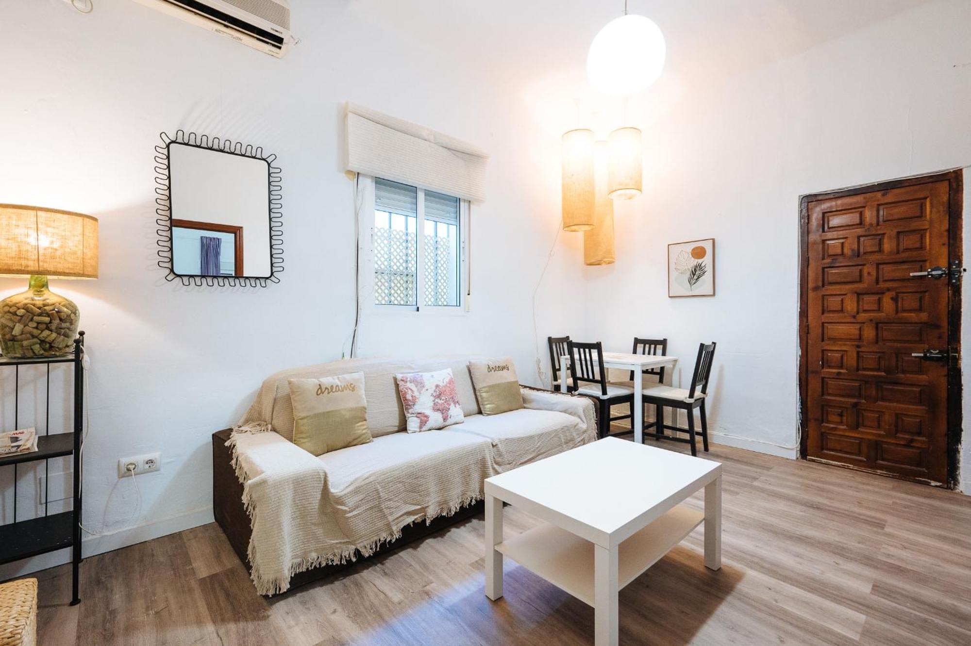 Apartamento Torrijiano Apartamento *