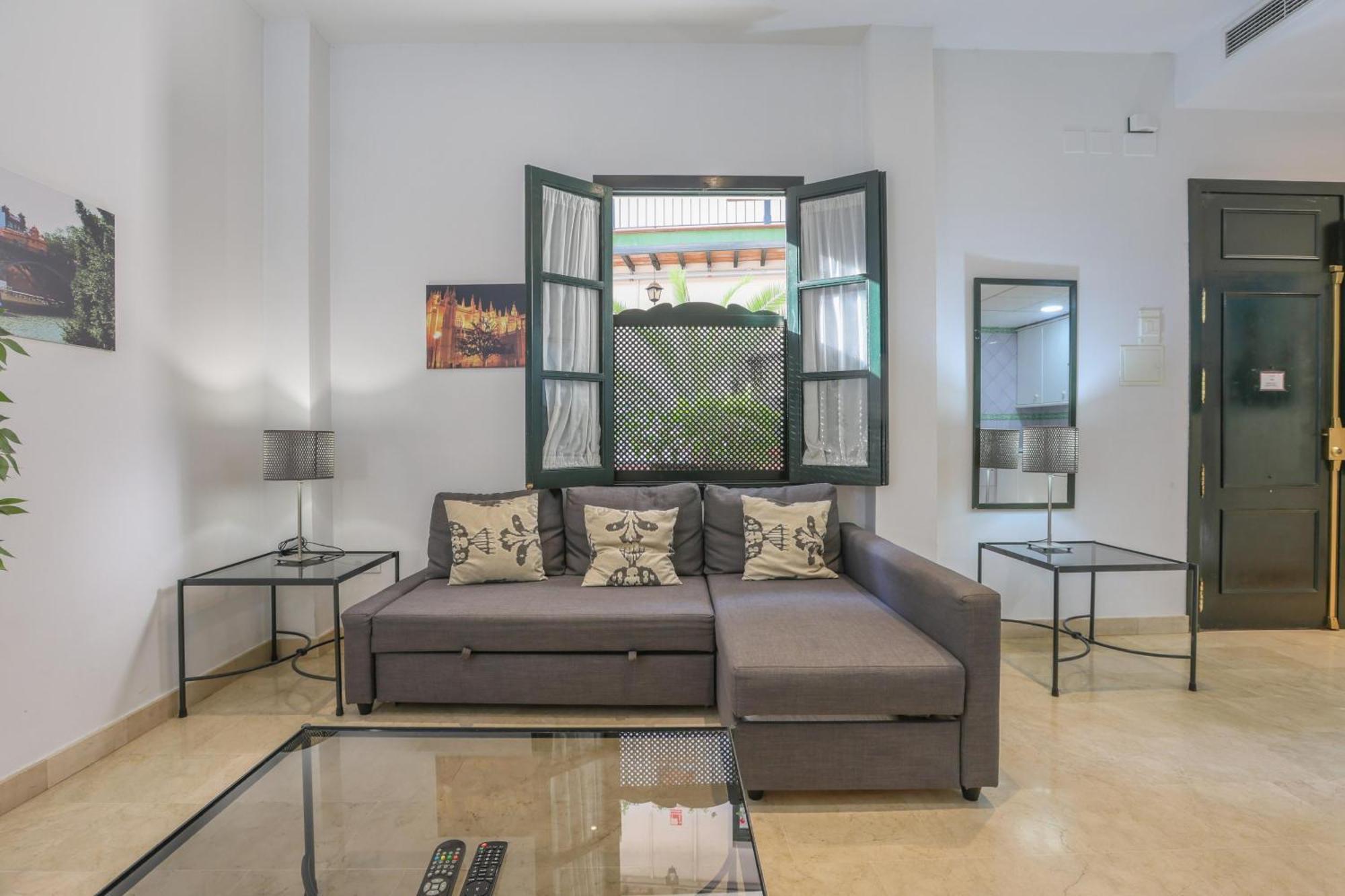 Patio De La Cartuja - 4 Pax Apartment Seville