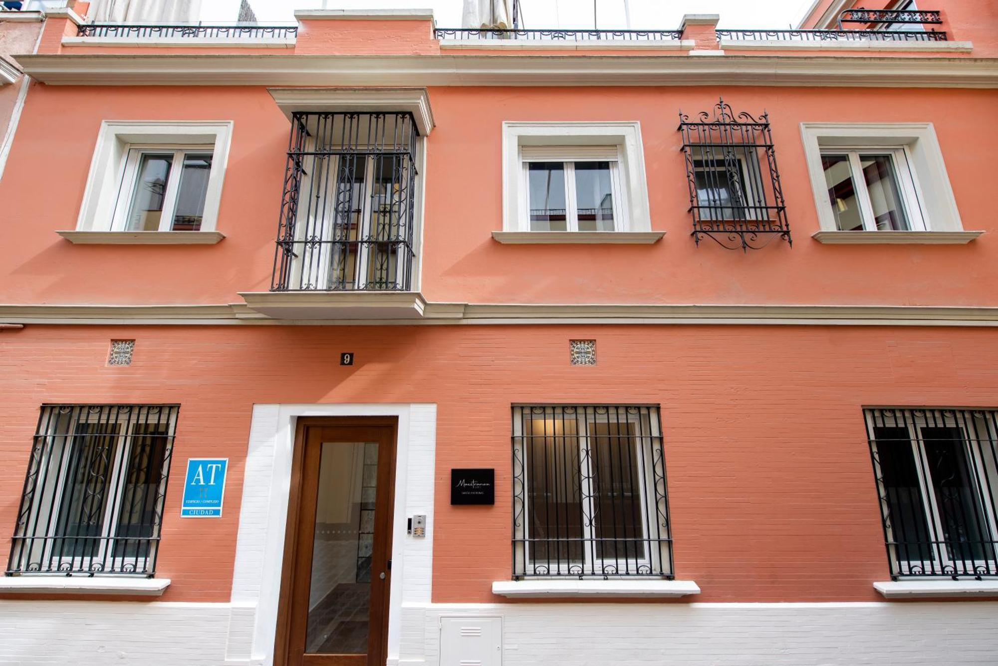 Apartment Maestranza Santas Patronas - Penthouse With Jacuzzi And Parking