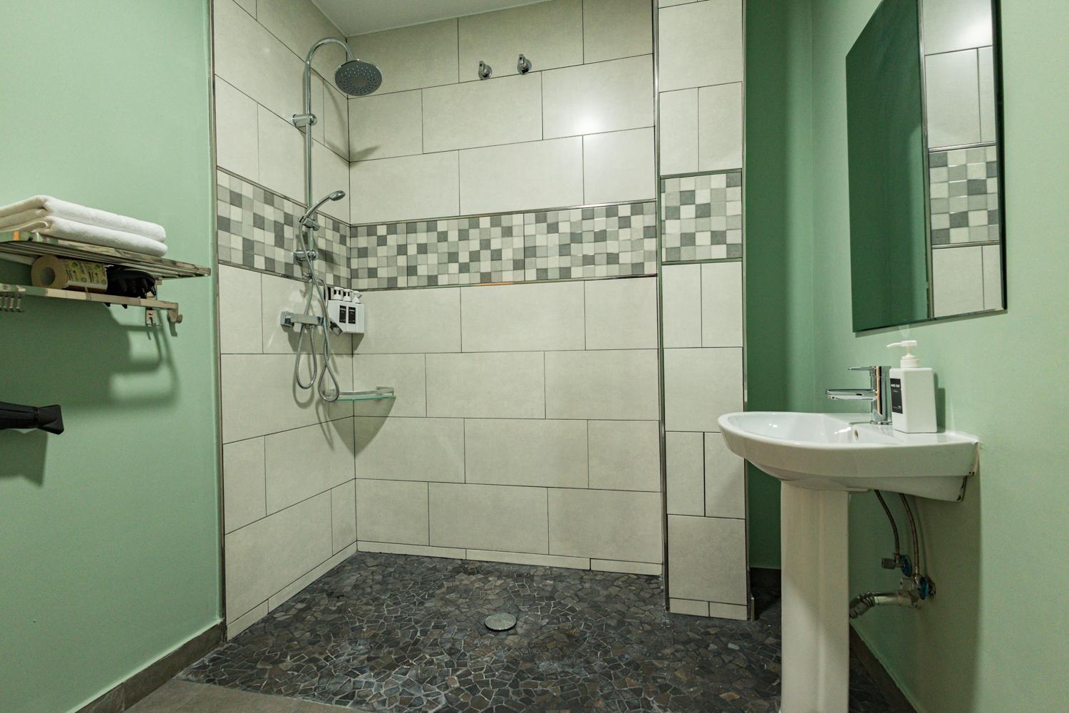 The Clover Guest house Seville