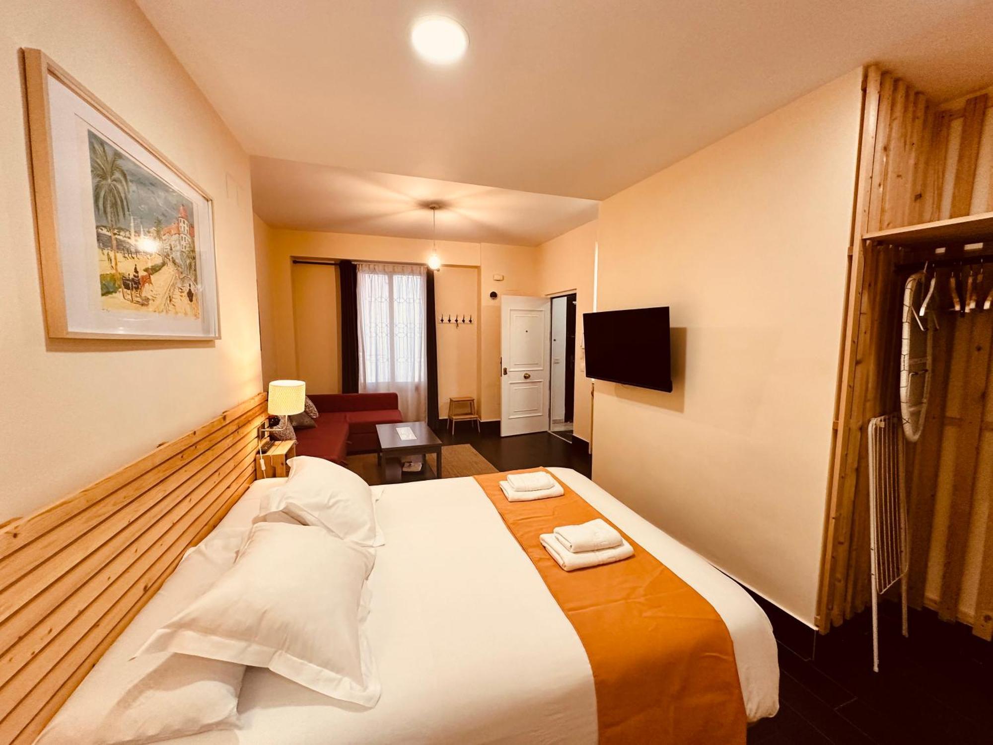 Apartment Aym Places Maestranza *