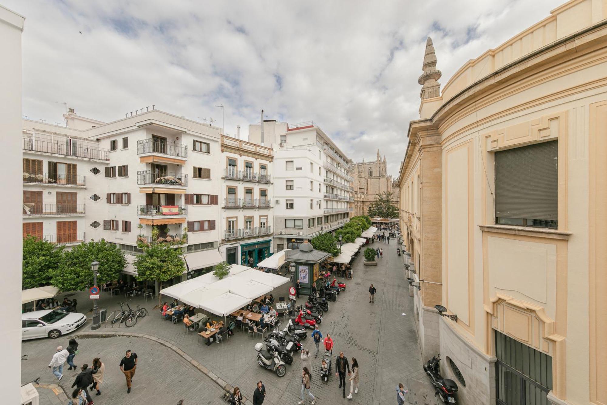 Arco Del Postigo Apartment