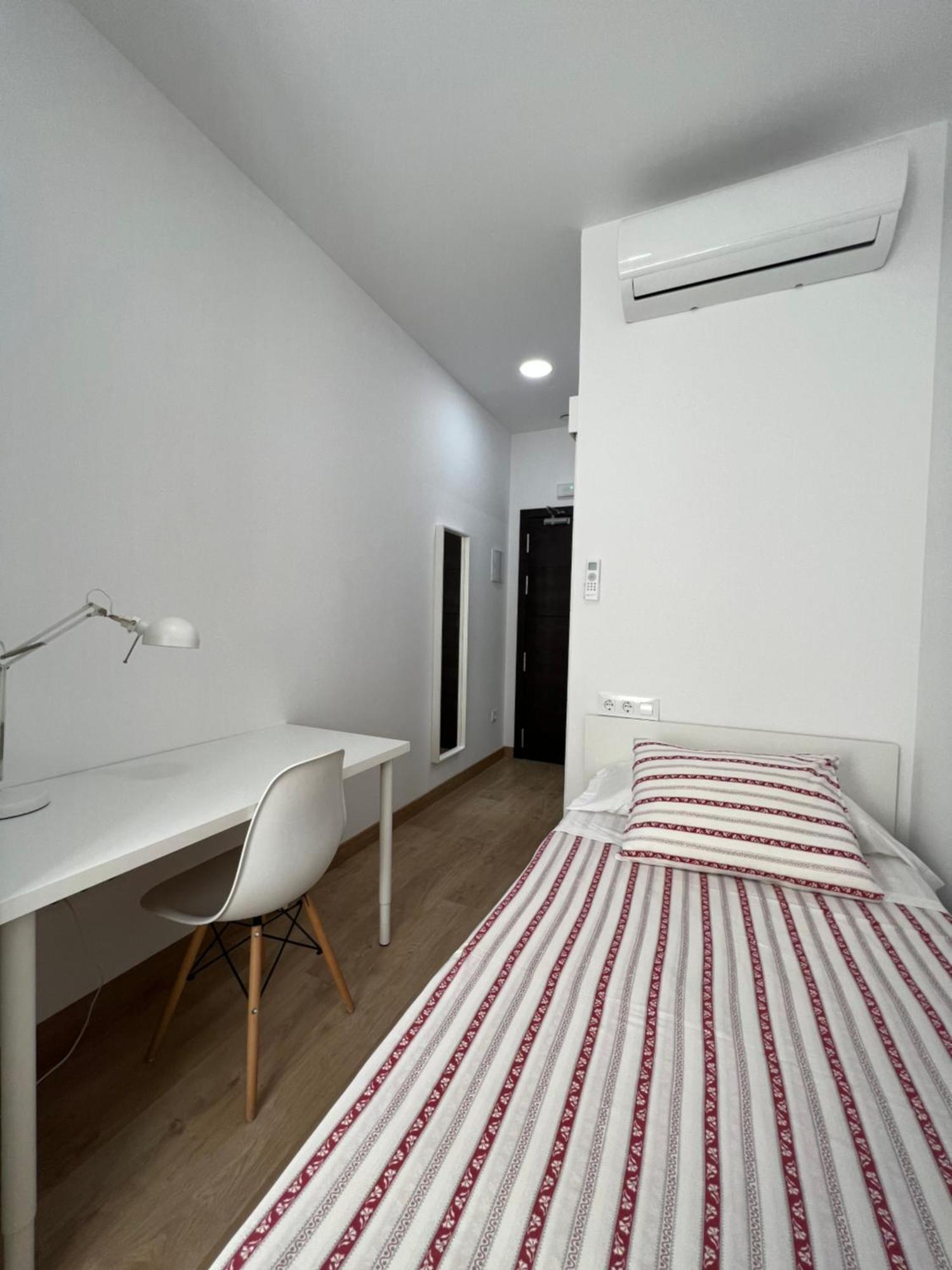Colegio Mayor Careu - Women Only - Community Seville