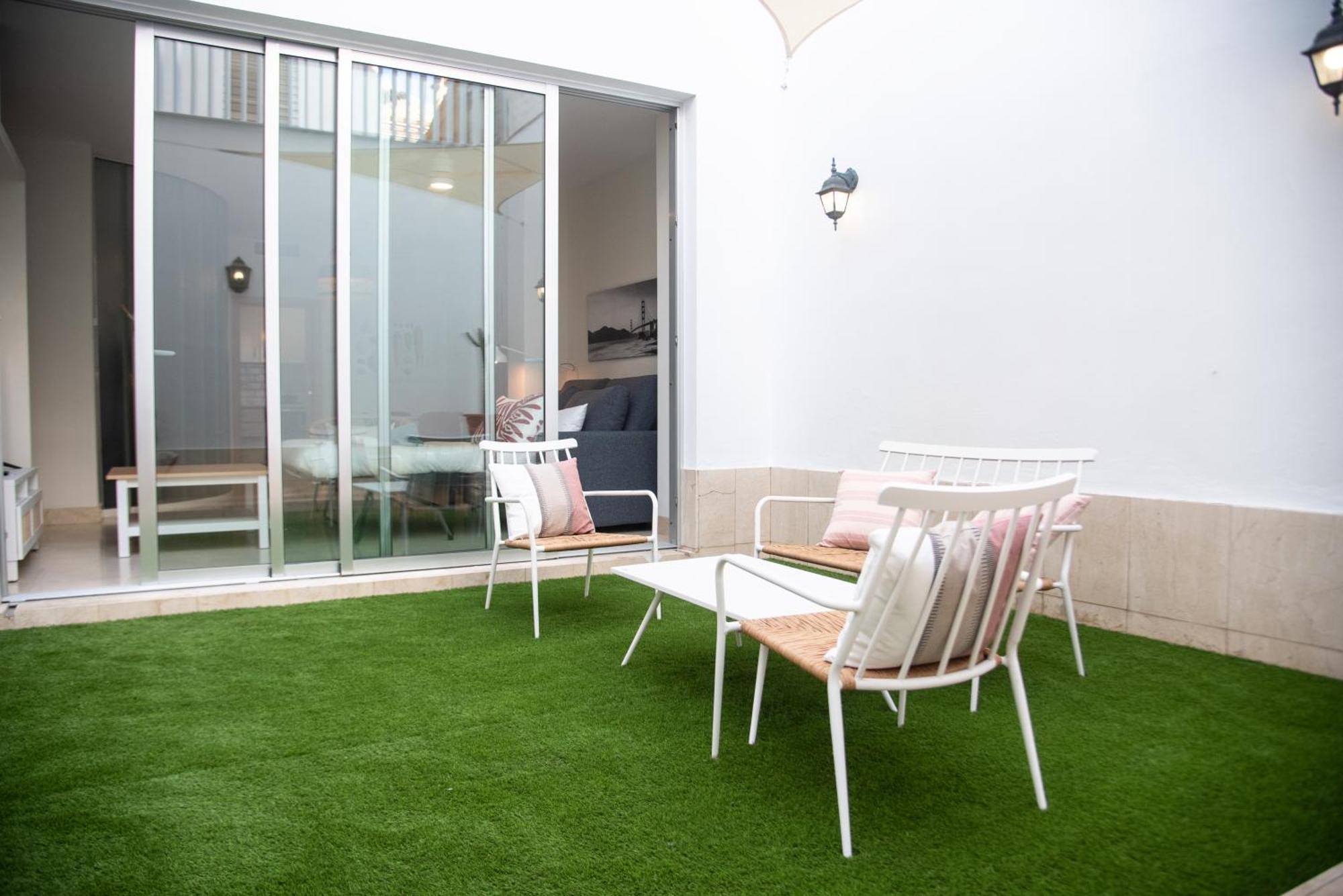 Tentudia Charming With Private Roof-top Or Patio In San Bernardo By Ocityzen Seville