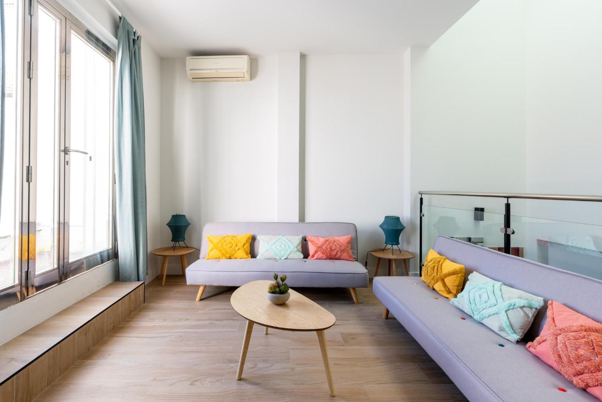 Santa Barbara Suites, Seville