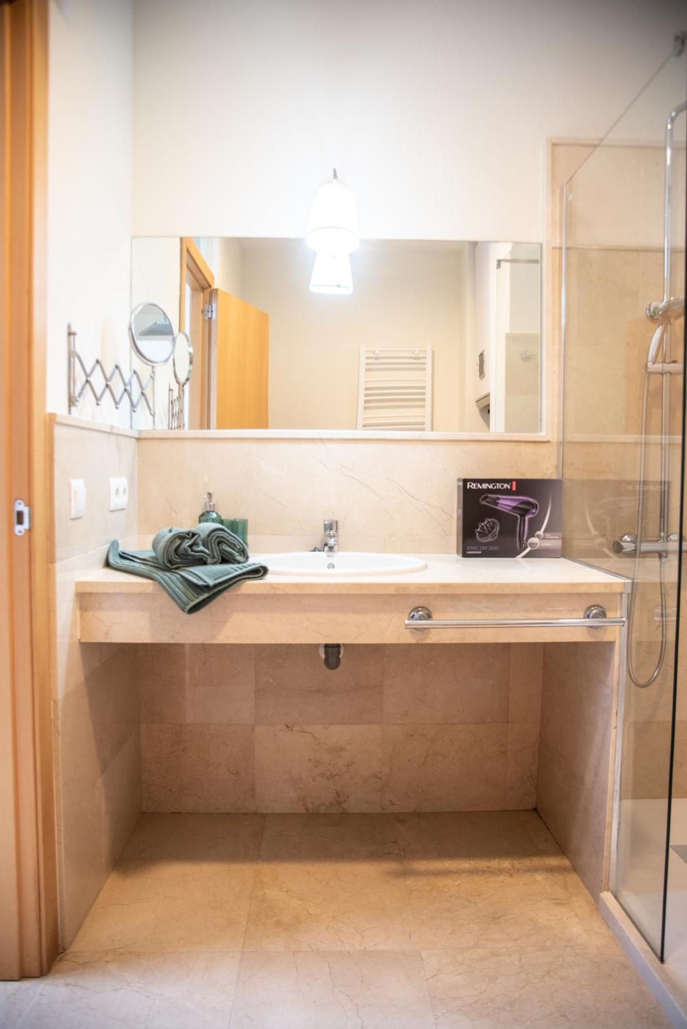 Apartment Tentudia Charming With Private Roof-top Or Patio In San Bernardo By Ocityzen *