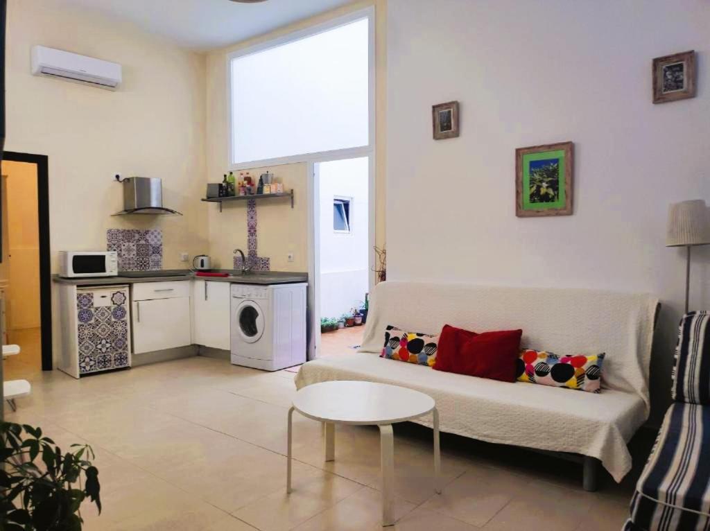 Apartment El Duque Blanco.autentica Sevilla.centro.con Patio *