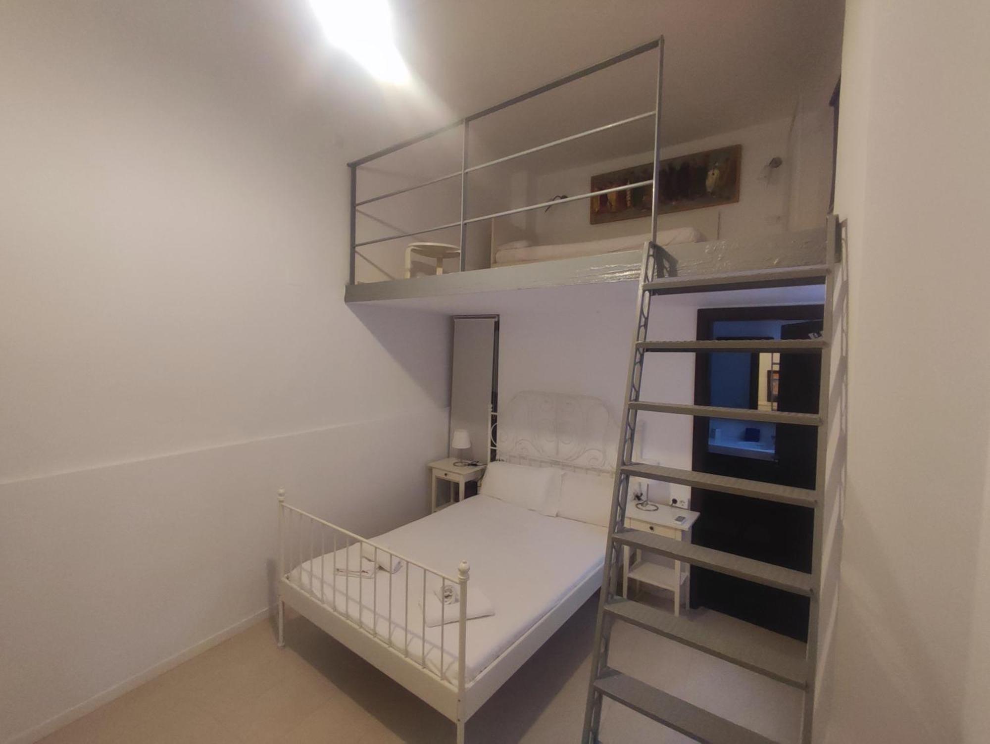 El Duque Blanco.autentica Sevilla.centro.con Patio Apartment *