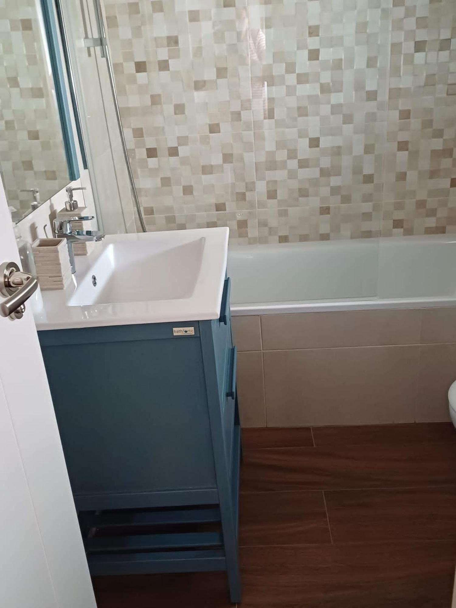 Apartment Lyrioshomes Filpo Rojas , *