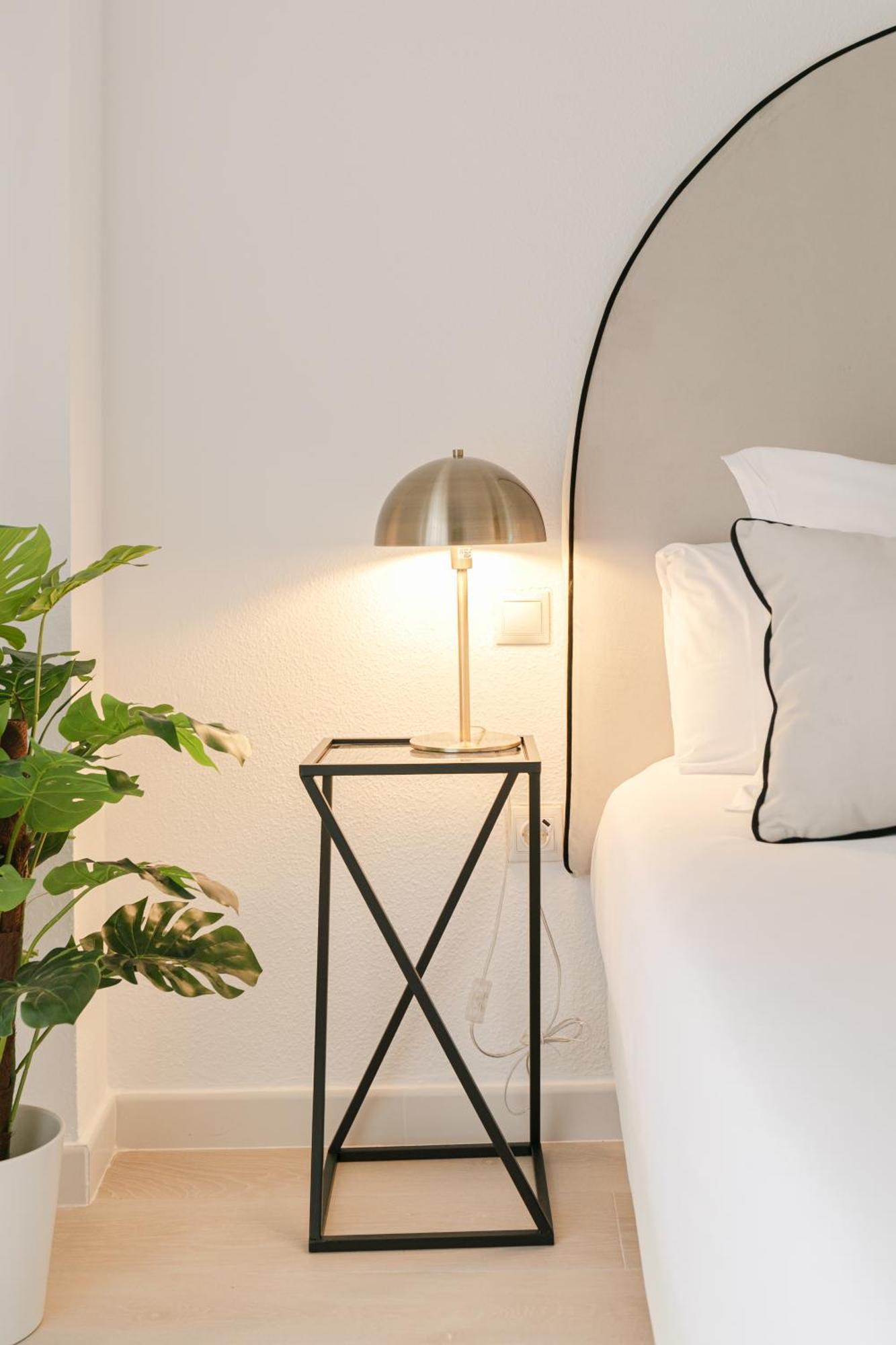Isg Becquer Free Parking Inside The Building Apartment Seville