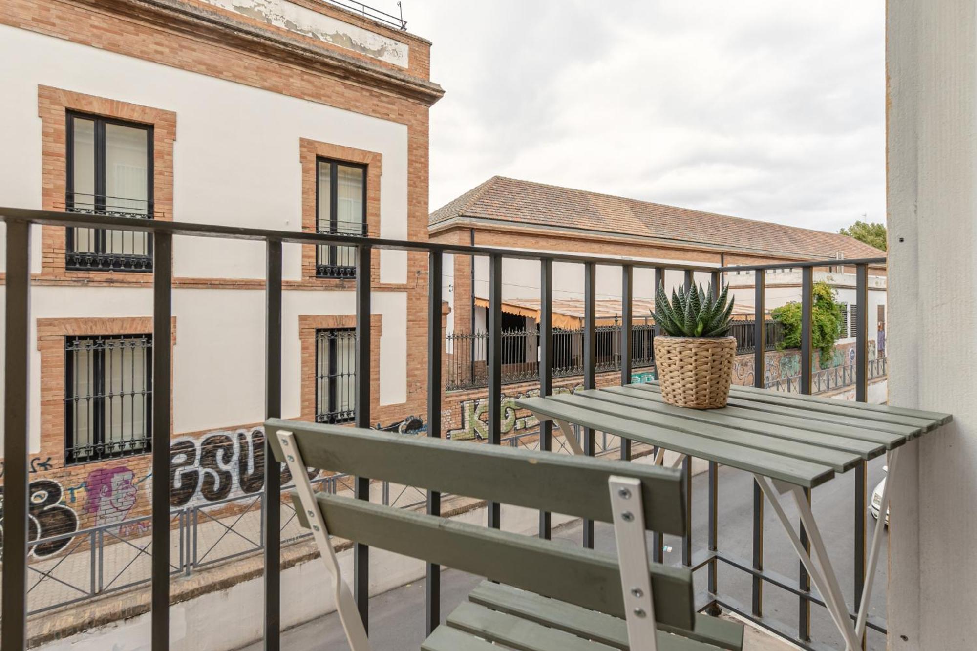 Apartment Isg Becquer Free Parking Inside The Building