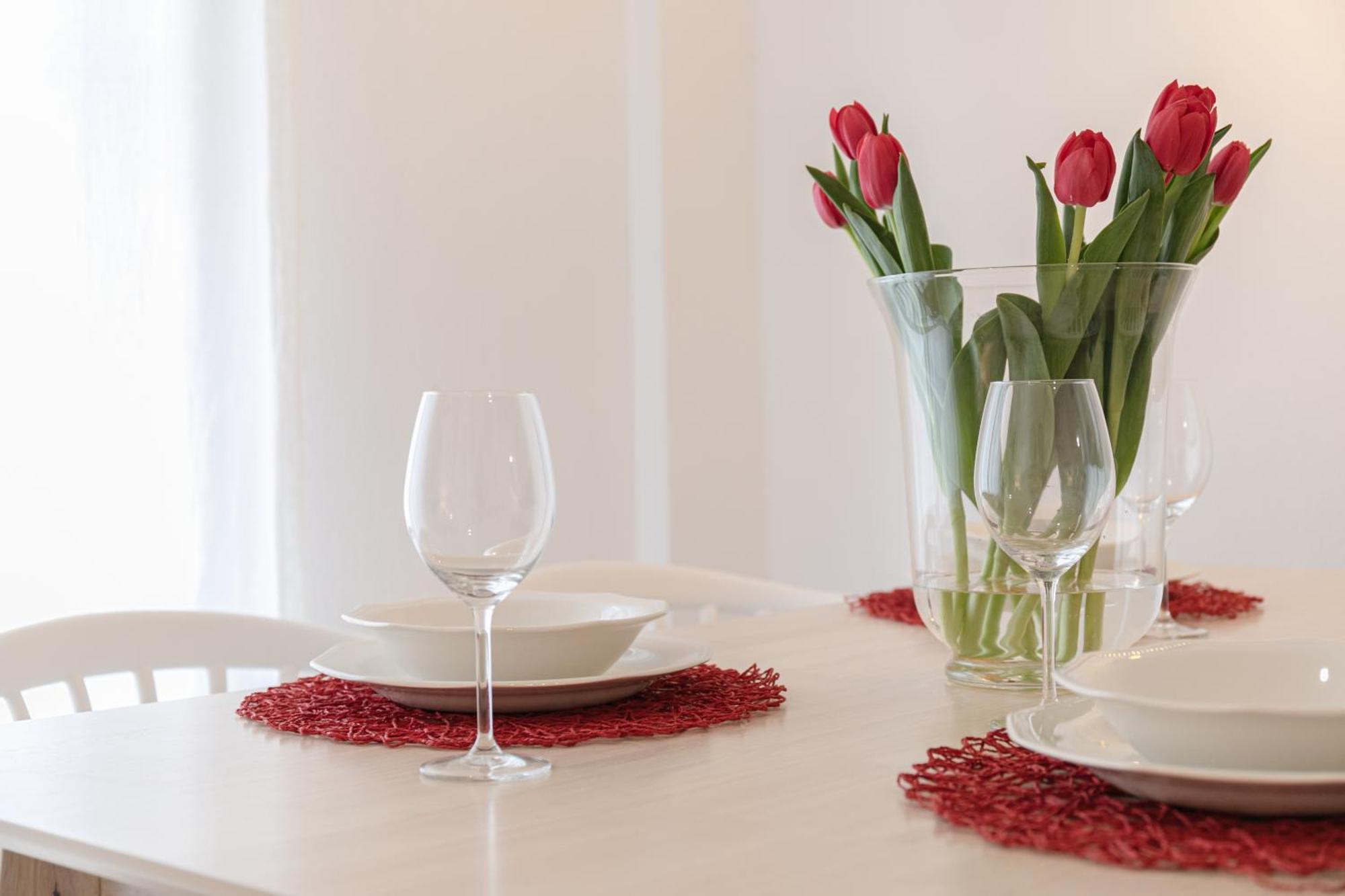 Isg Becquer Free Parking Inside The Building Apartment Seville