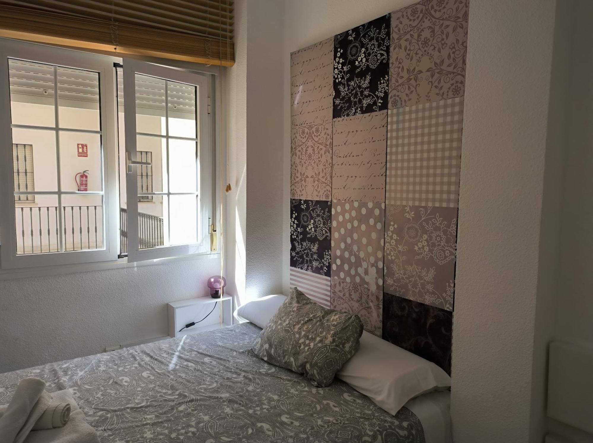 Apartment Triana 2 *