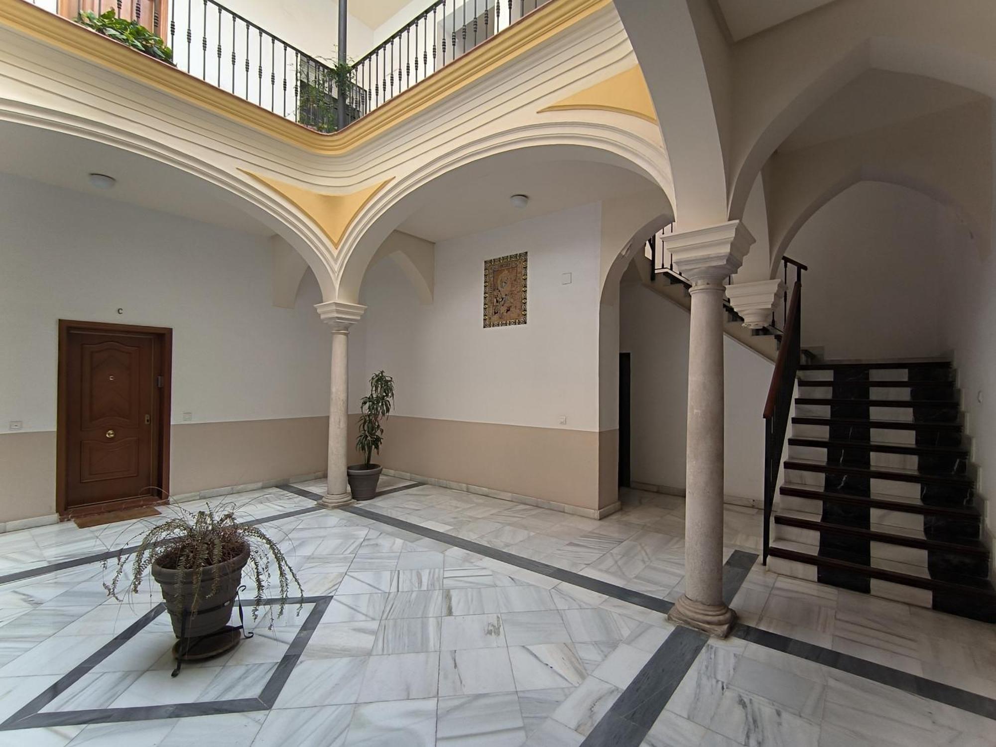 Triana 2 Apartment