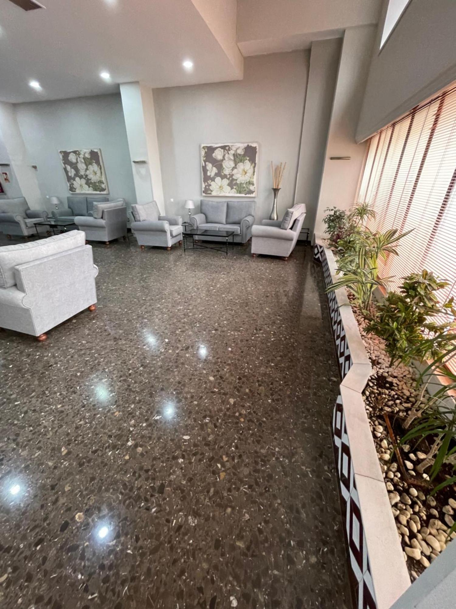 Resitur Luxury 2 * Seville