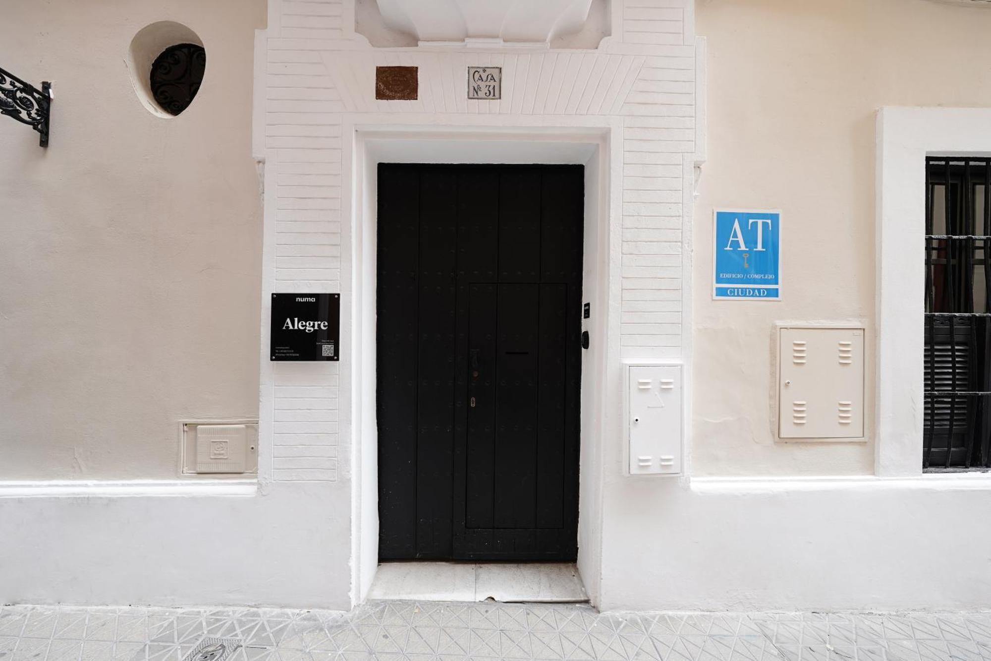 Numa Alegre Apartment *