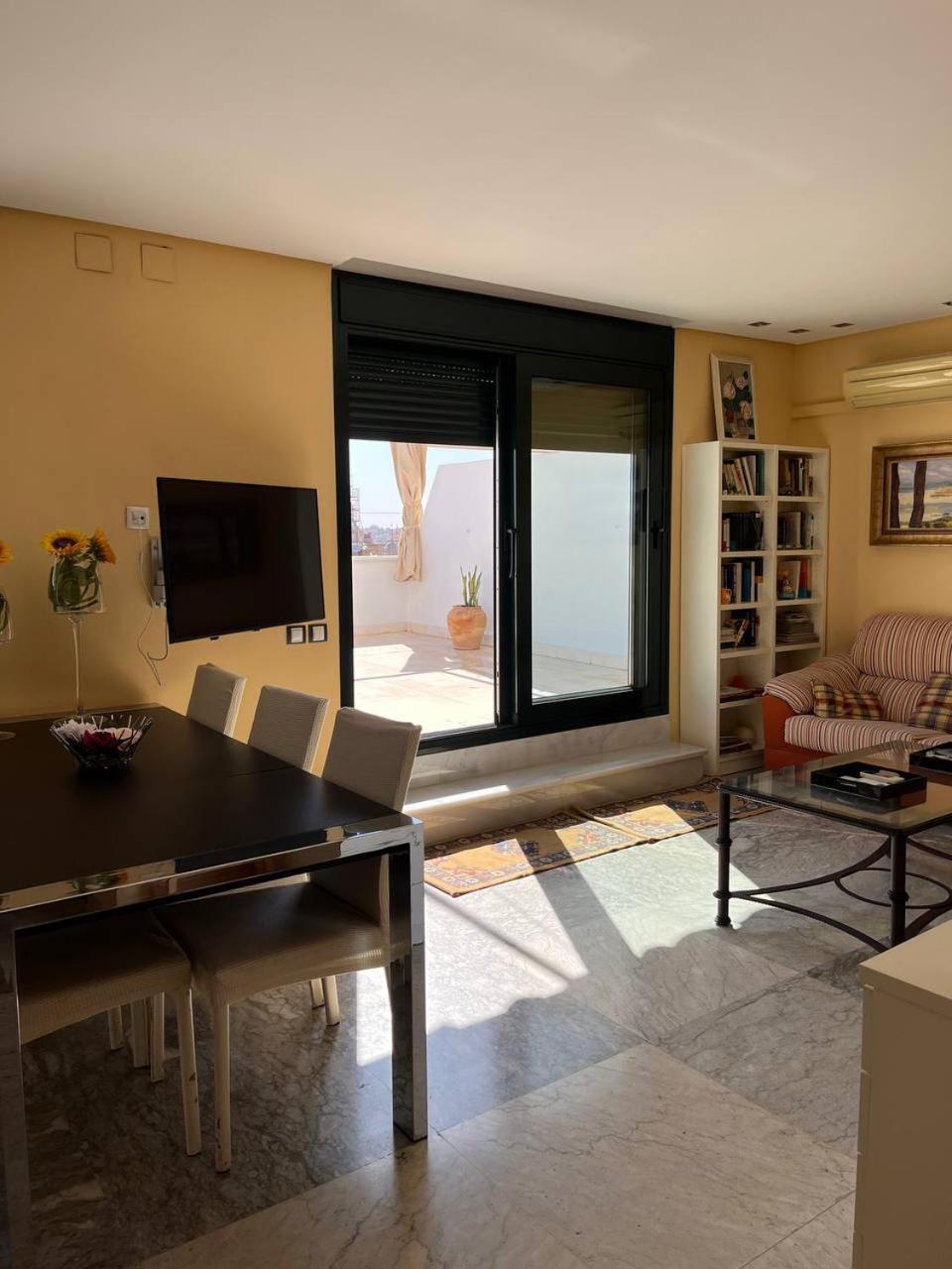 Martin Apartment Seville