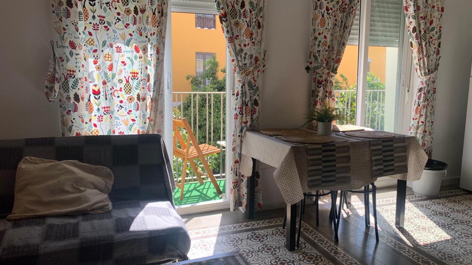 Violeta With Cozy Balcony * Sevilla