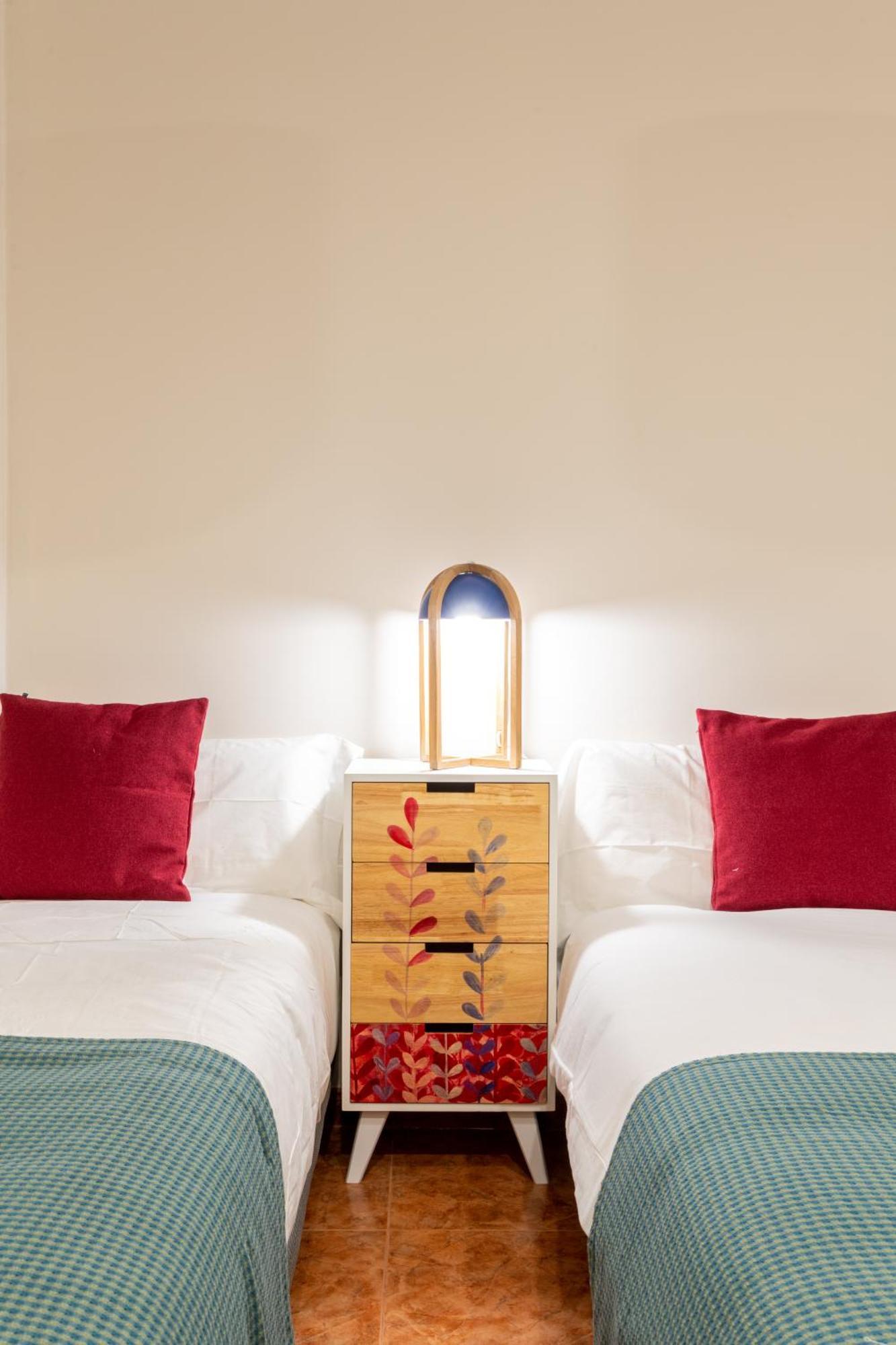 Aoa Gardens Family House Apartment Seville