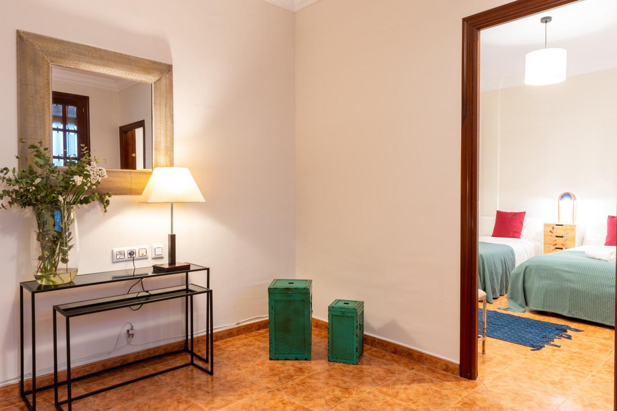 Aoa Gardens Family House Apartment Seville