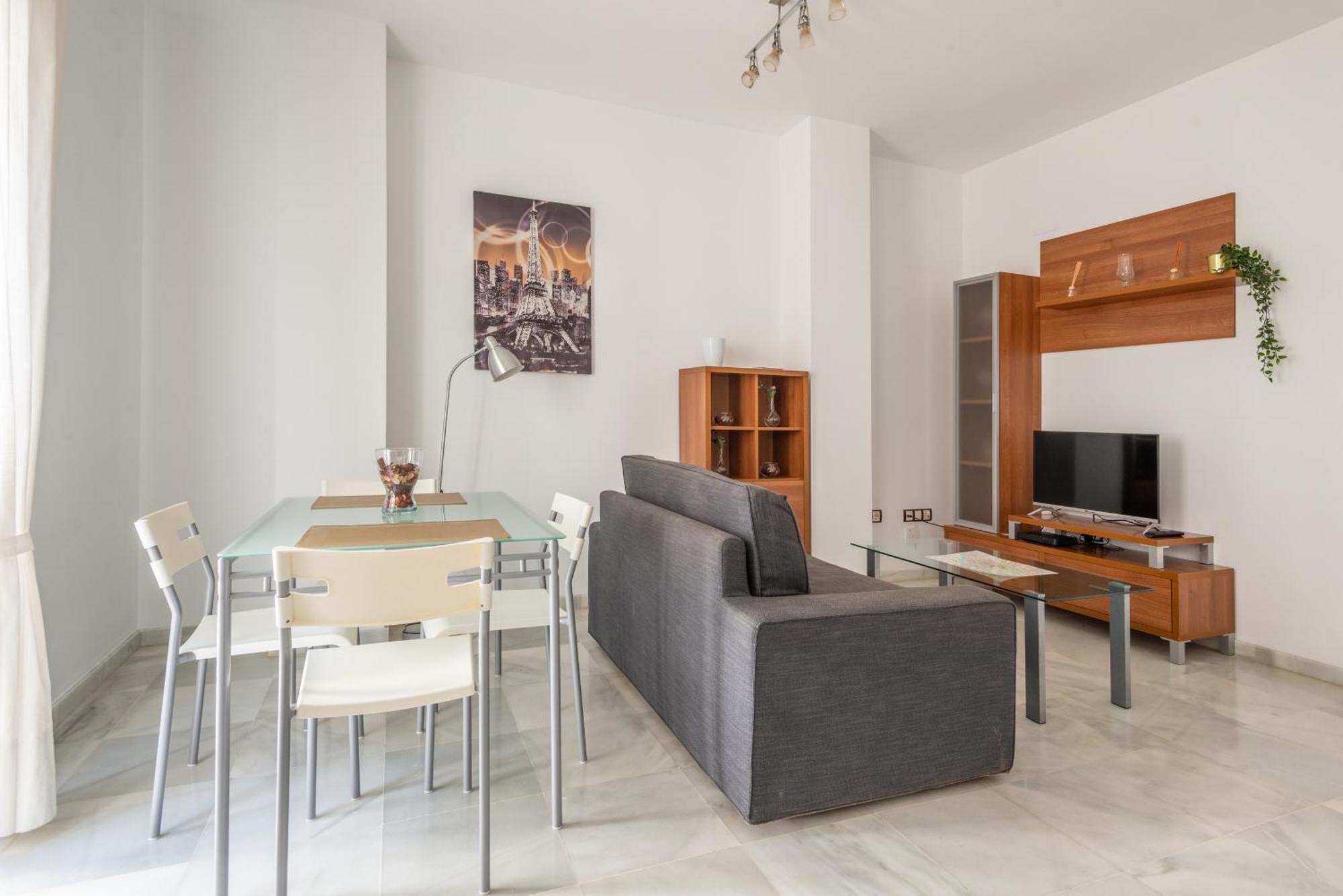 First Floor Close Macarena Church Apartment *