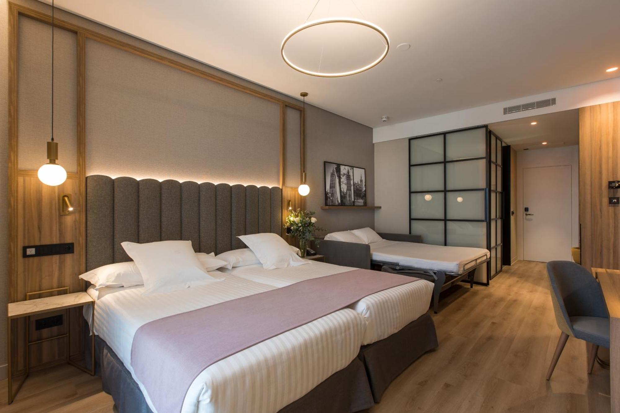 Giralda Center 4* Seville