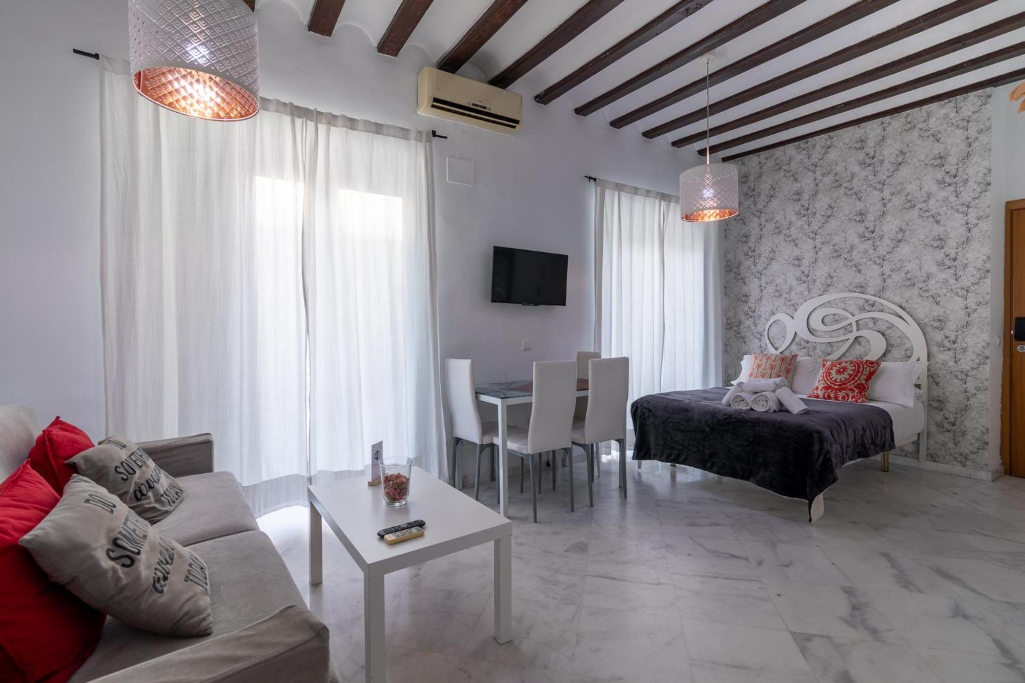 Reservaloen Casa Del Museo Apartment Seville