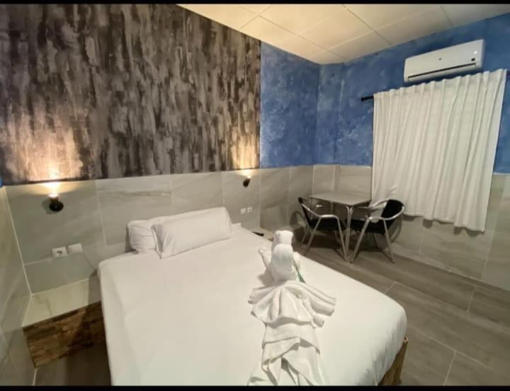 Avenida Andalucia - Solo Adultos Guest house