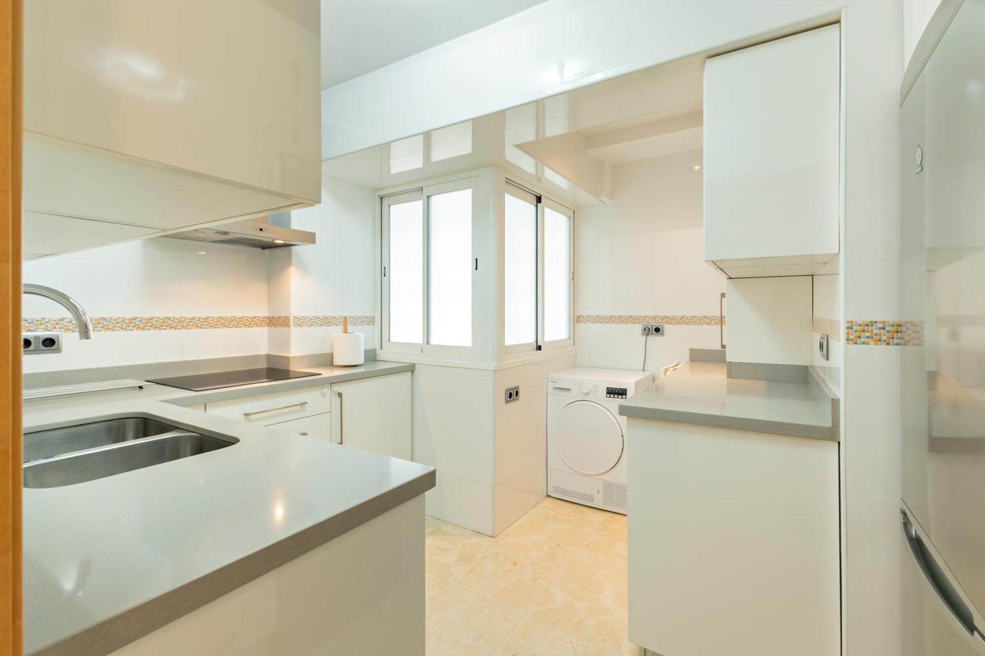 Charming 3 Bedroom At Triana Center By Oui Seville