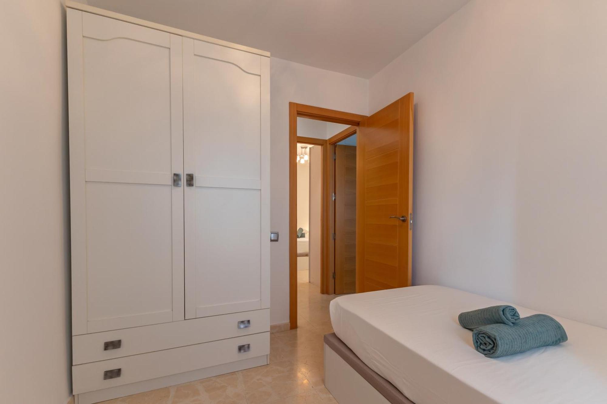 Apartment Charming 3 Bedroom At Triana Center By Oui