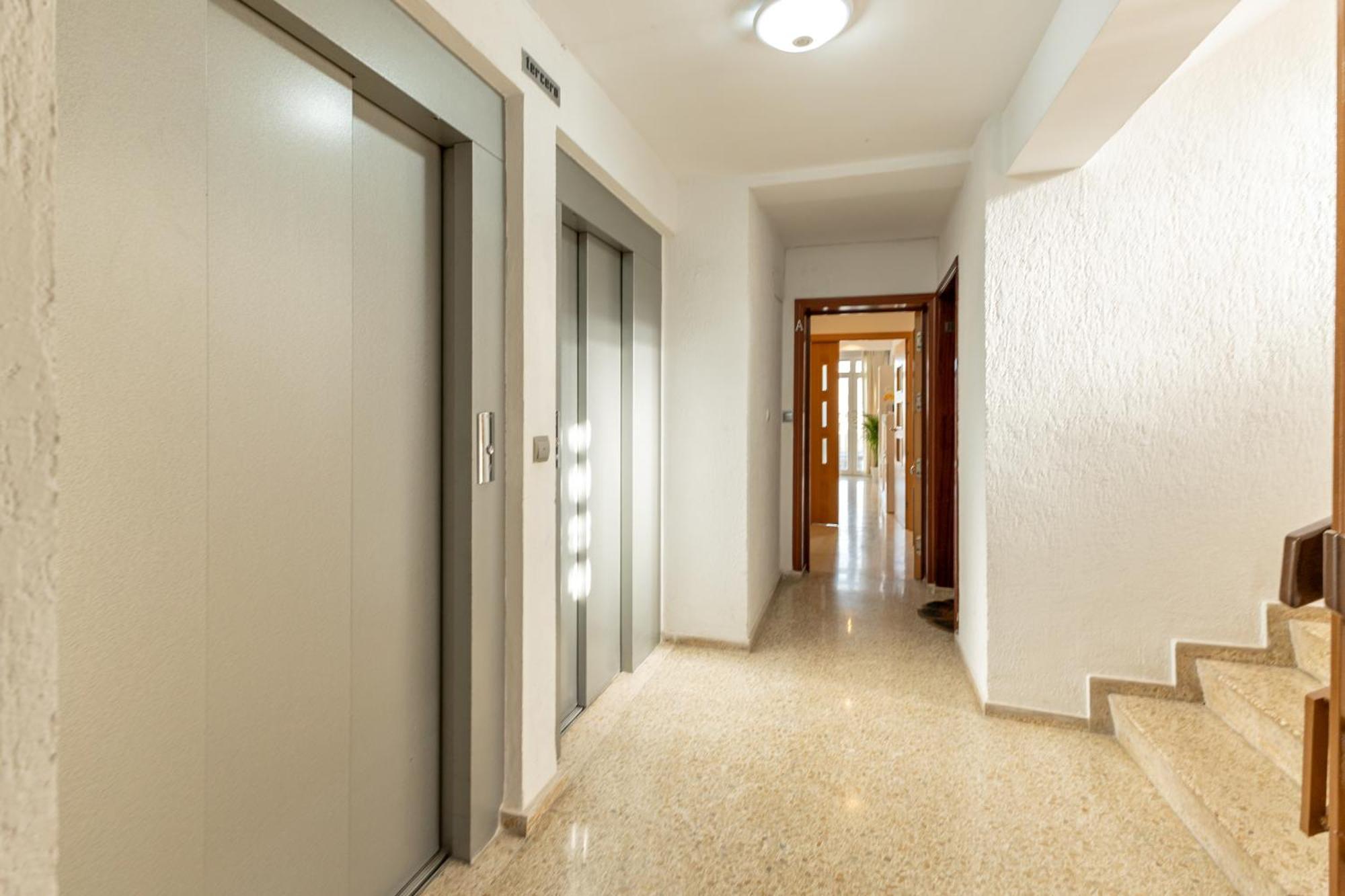 Apartment Charming 3 Bedroom At Triana Center By Oui