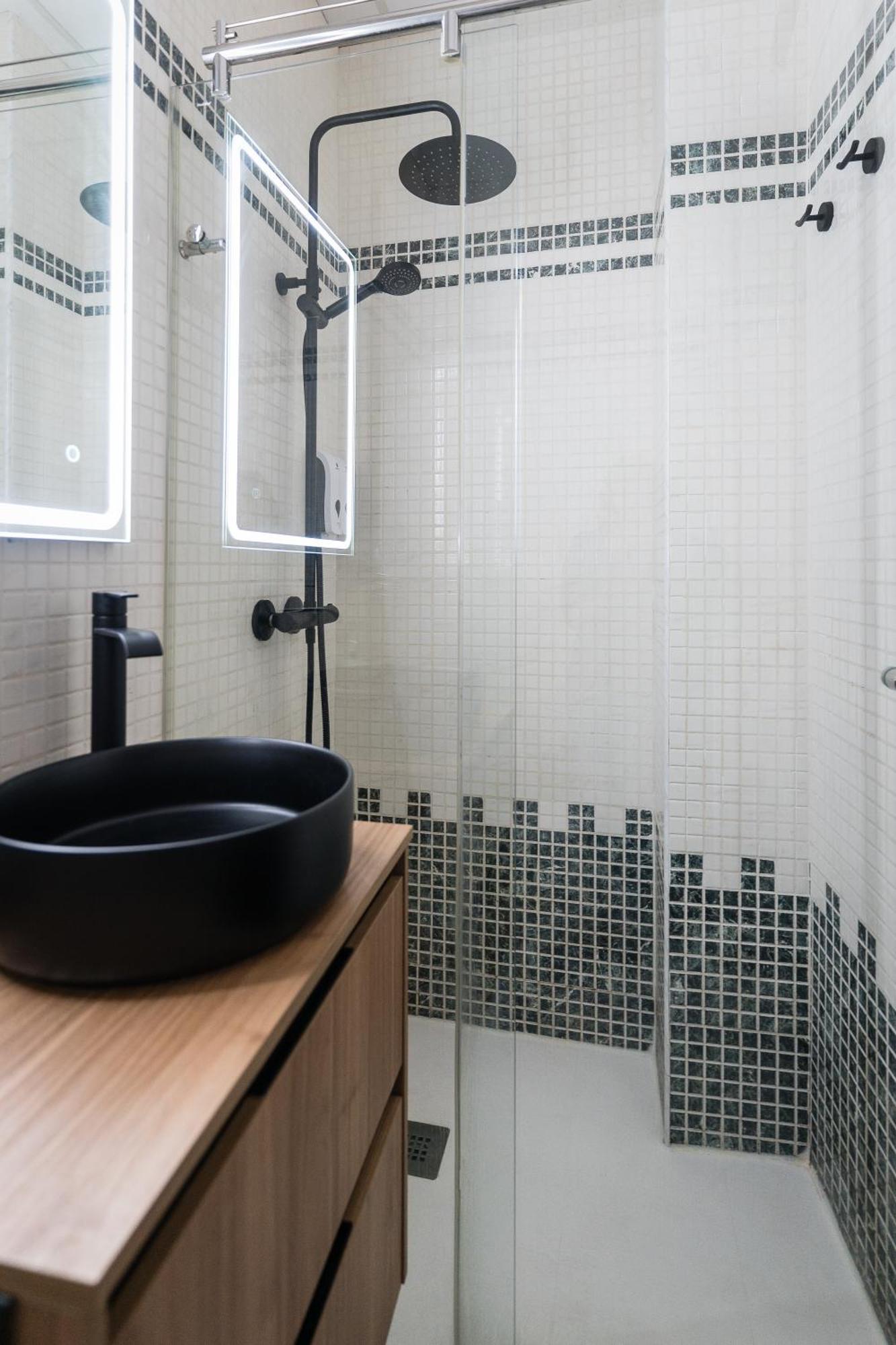 Triana Deluxe Con Patio Privado * Seville
