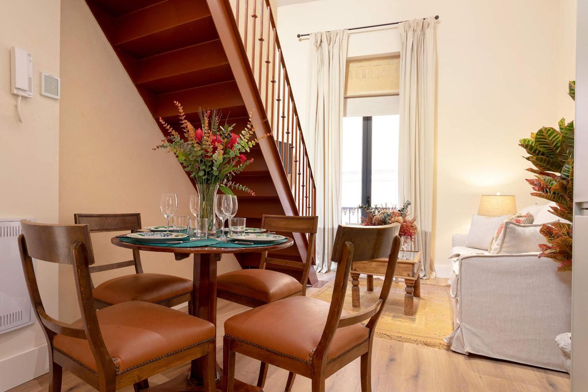 Apartment Genteel Rodrigo Caro