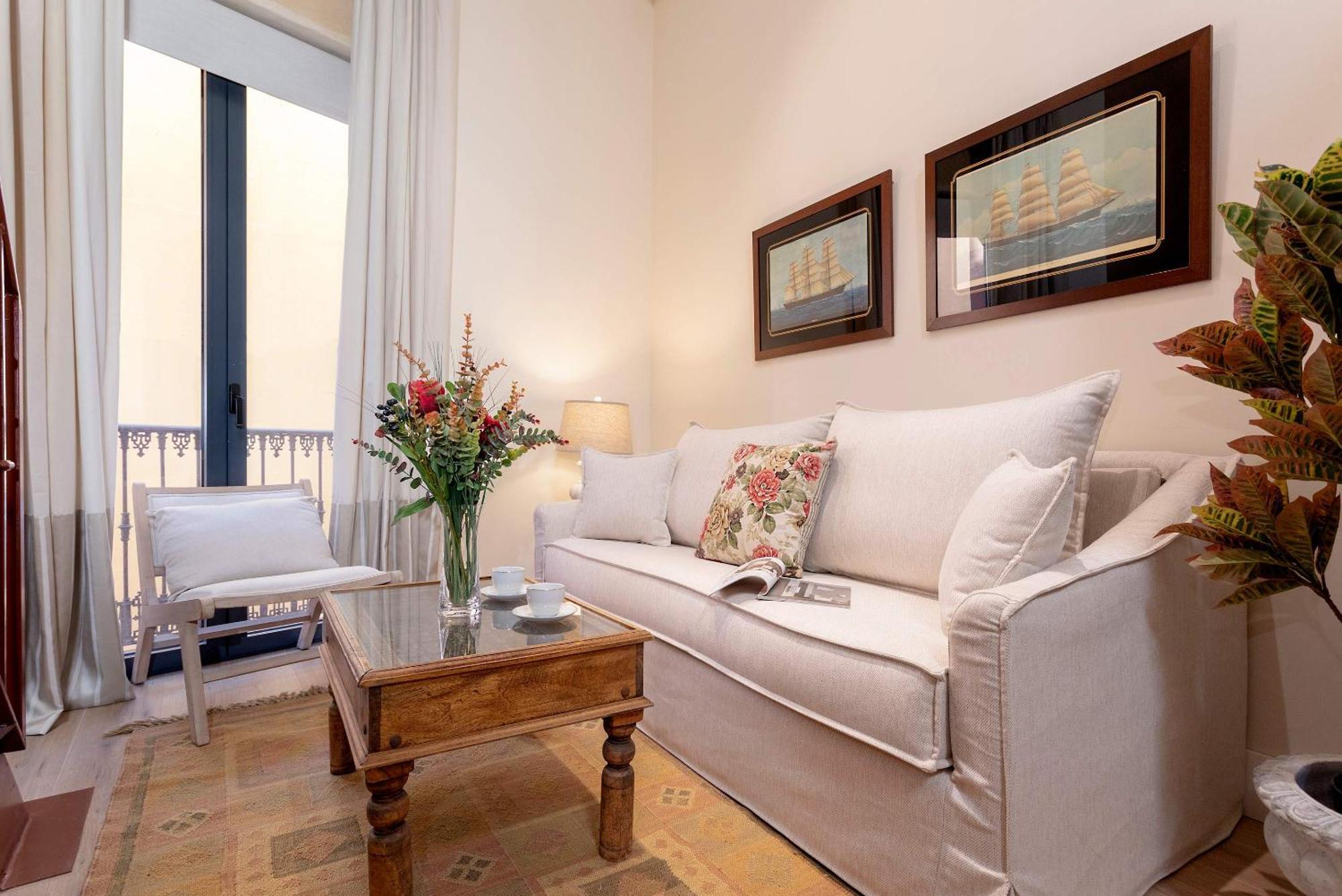 Apartment Genteel Rodrigo Caro *
